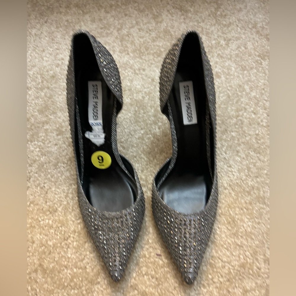 Steven Madden Dorsay Pumps